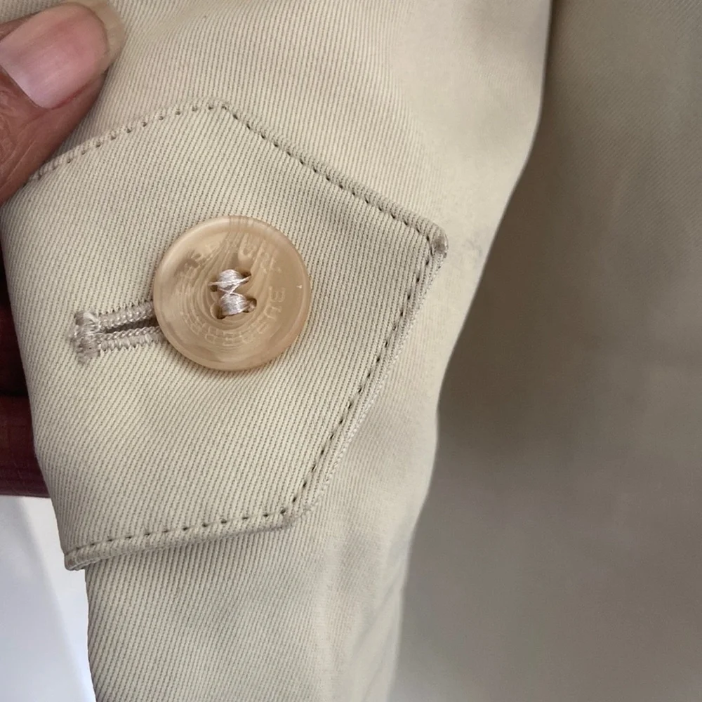 Burberry Camden Heritage Car Coat - Picture 12 of 16